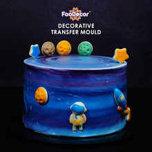 Load image into Gallery viewer, Foodecor Astronaut Space Themed Decorative Transfer Mould (Pack of 2) - BV 3242