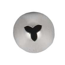 Load image into Gallery viewer, FineDecor Piping Tip, Stainless Steel Icing Piping Nozzle Tip, Cake Decorating Tools Cream Puff Decor Pastry Icing Piping Tool for Baker, 1psc (A21)