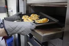 Load image into Gallery viewer, FineDecor Small Professional Cotton Oven Mitt with Quilted Lines, Heat Resistant, Flexible Oven Hand Gloves, Grey, 1 Pair, 22 cm* 15 cm (FD 3059)