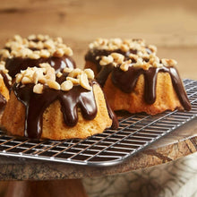 Load image into Gallery viewer, FineDecor Oven Safe Stainless Steel Cooling Rack for Baking Medium (37.5*25 cm), FD 3036