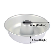 Load image into Gallery viewer, FineDecor Cake Anodized Aluminum Ring Mould Pan / Bundt Cake Mould, Silver, 7 Inch, FD 3118
