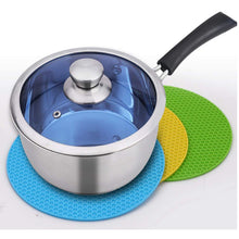Load image into Gallery viewer, FineDecor Silicone Pot Holder and Oven Mitts (6 Pcs), Multipurpose Non-Slip Insulation Honeycomb Rubber Hot Pads Trivet (Multi Color) - FD 3403
