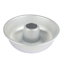Load image into Gallery viewer, FineDecor Cake Anodized Aluminum Ring Mould Pan / Bundt Cake Mould, Silver, 9 Inch, FD 3119
