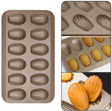 Load image into Gallery viewer, FineDecor Madeleine Pan (12-Cavity) Non-Stick Seashell Shape Madeleine Mold / Baking Mold, FD 3030
