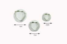 Load image into Gallery viewer, Finedecor™ Strawberry Plunger Cutter Tools- FD 2452
